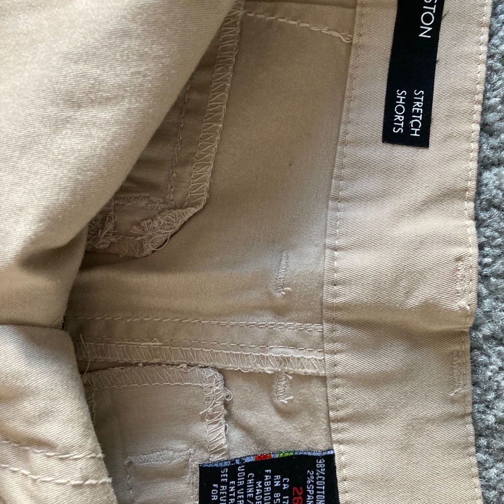 Shorts - Picture 3 of 3